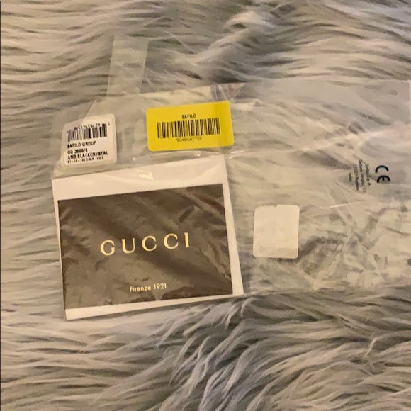 Gucci Sunglasses - Picture 2 of 8